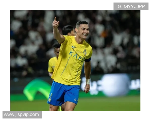 高清精选足球巨星C罗帅气瞬间精彩图片大全收藏版